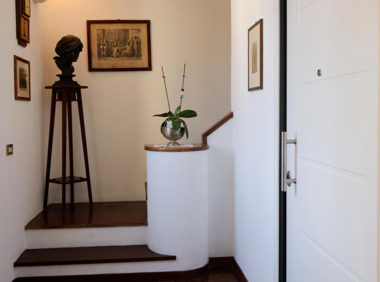 Apartamento Attico Con Terrazza Sul Porto Palermo Exterior foto