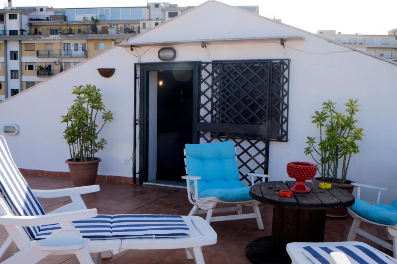 Apartamento Attico Con Terrazza Sul Porto Palermo Exterior foto