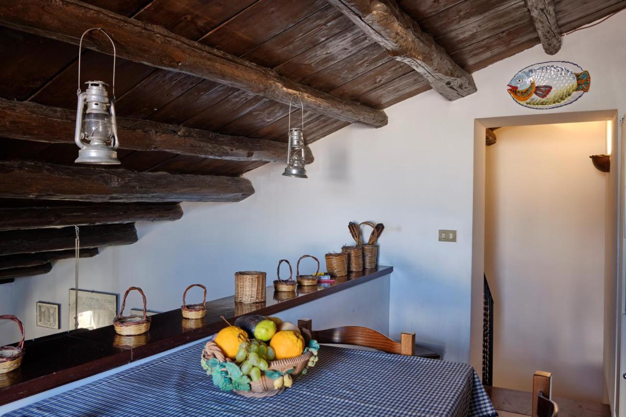 Apartamento Attico Con Terrazza Sul Porto Palermo Exterior foto