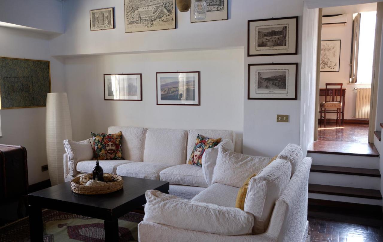 Apartamento Attico Con Terrazza Sul Porto Palermo Exterior foto